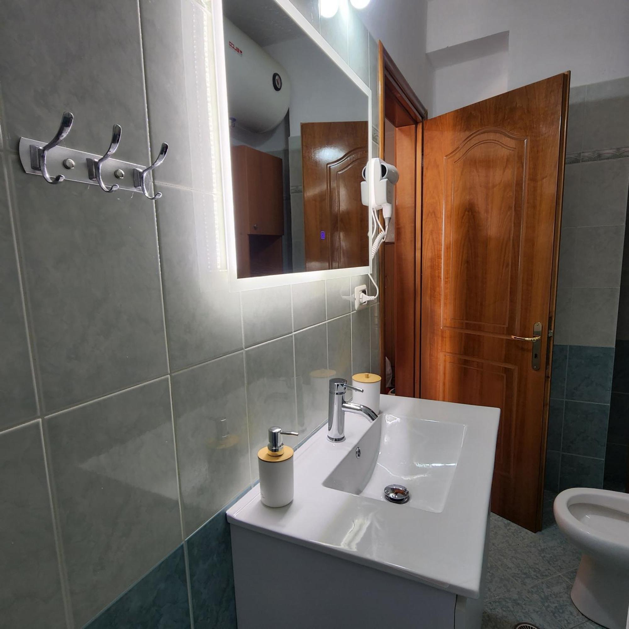 Sunsea Apartment Sarandë Exterior foto